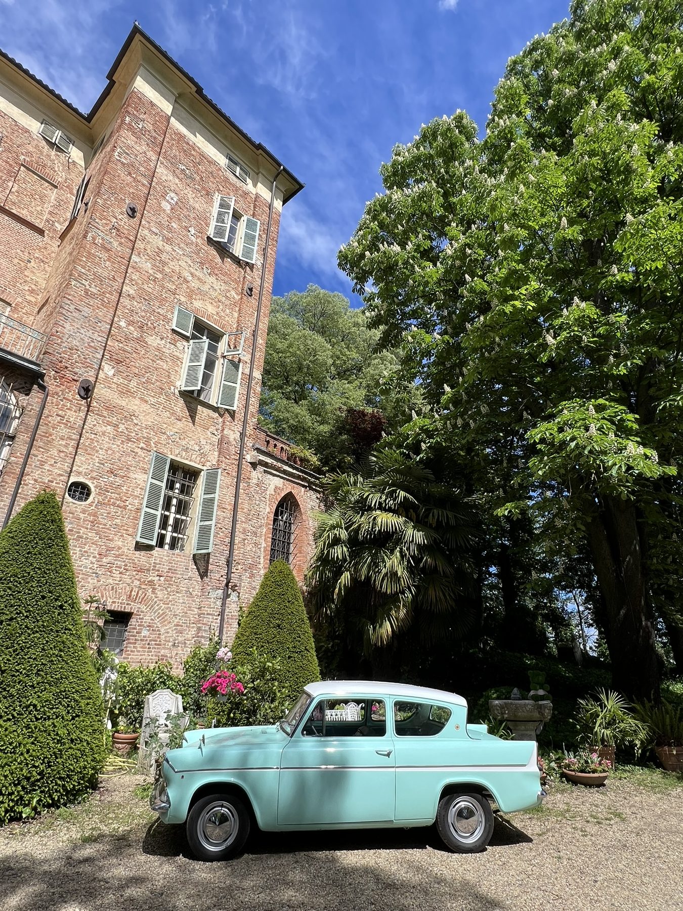 La mia Anglia - Ford Anglia 105E a noleggio per eventi e matrimoni